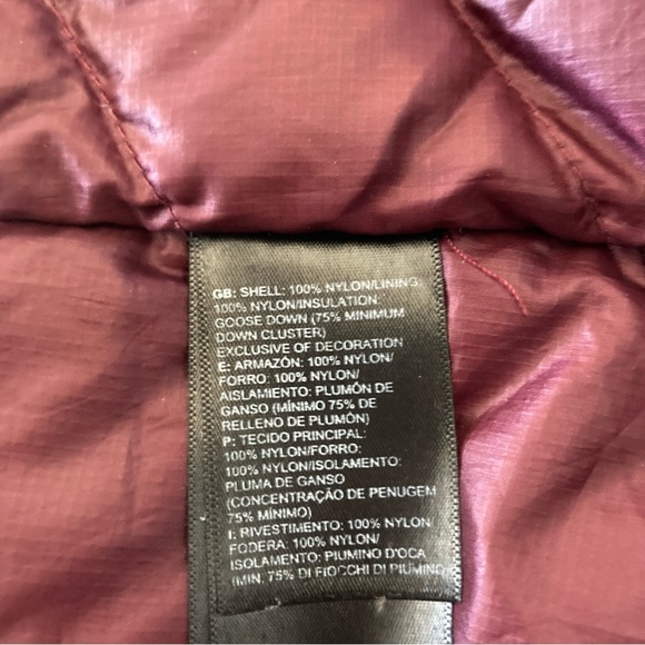 The North Face 550 Down jacket. EUC - Picture 5 of 7